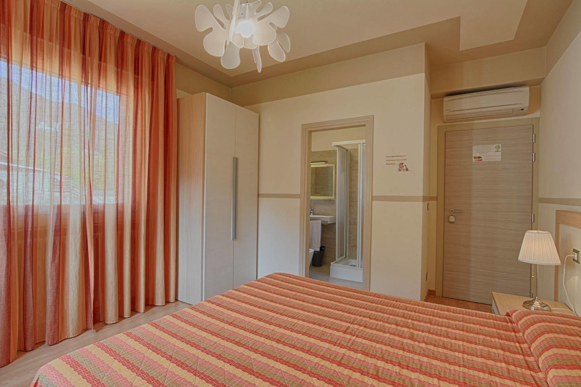 Europa Hotel 3*